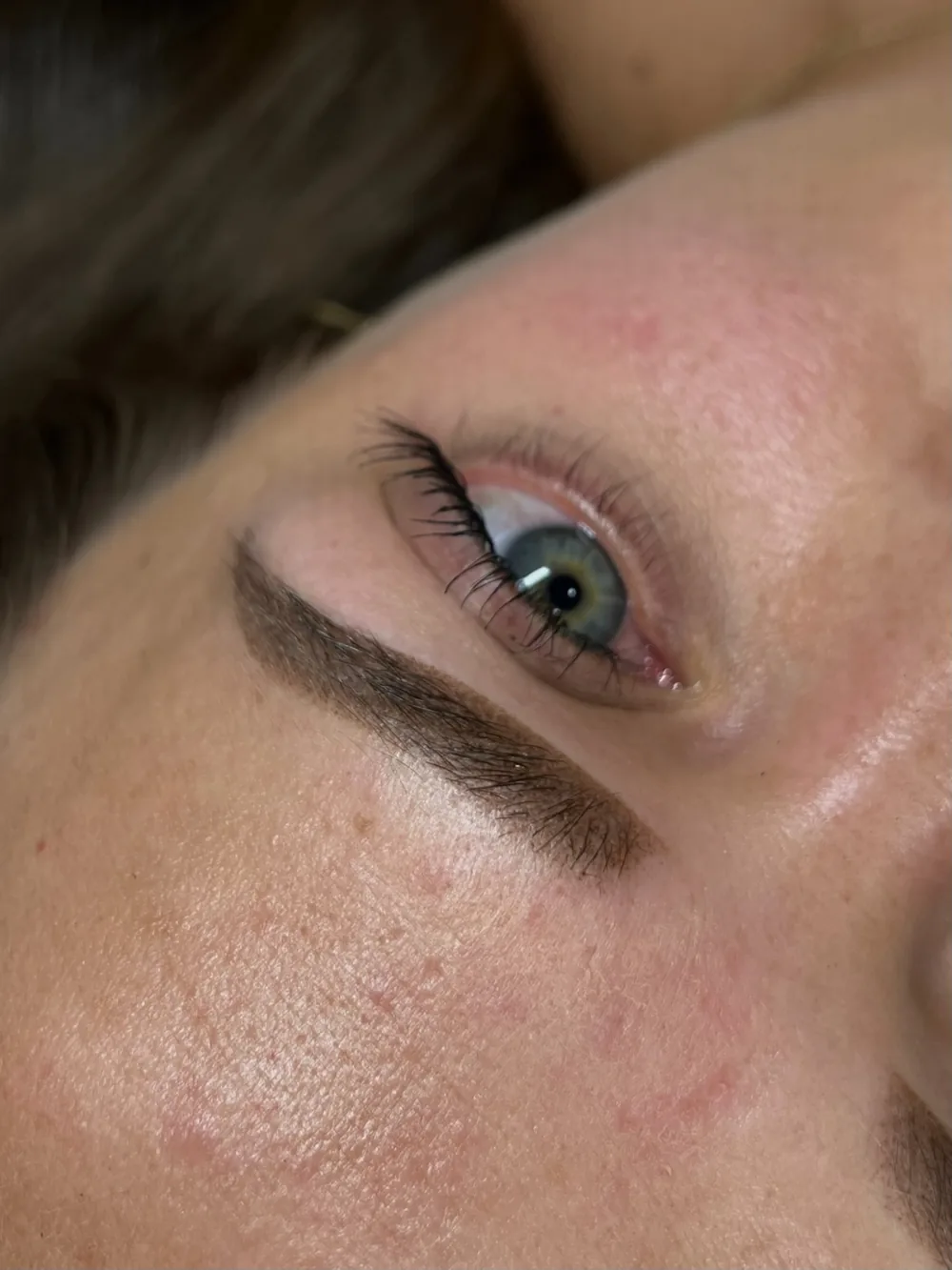 Micropigmentación de cejas y delineado de ojos · Alcalá de Henares