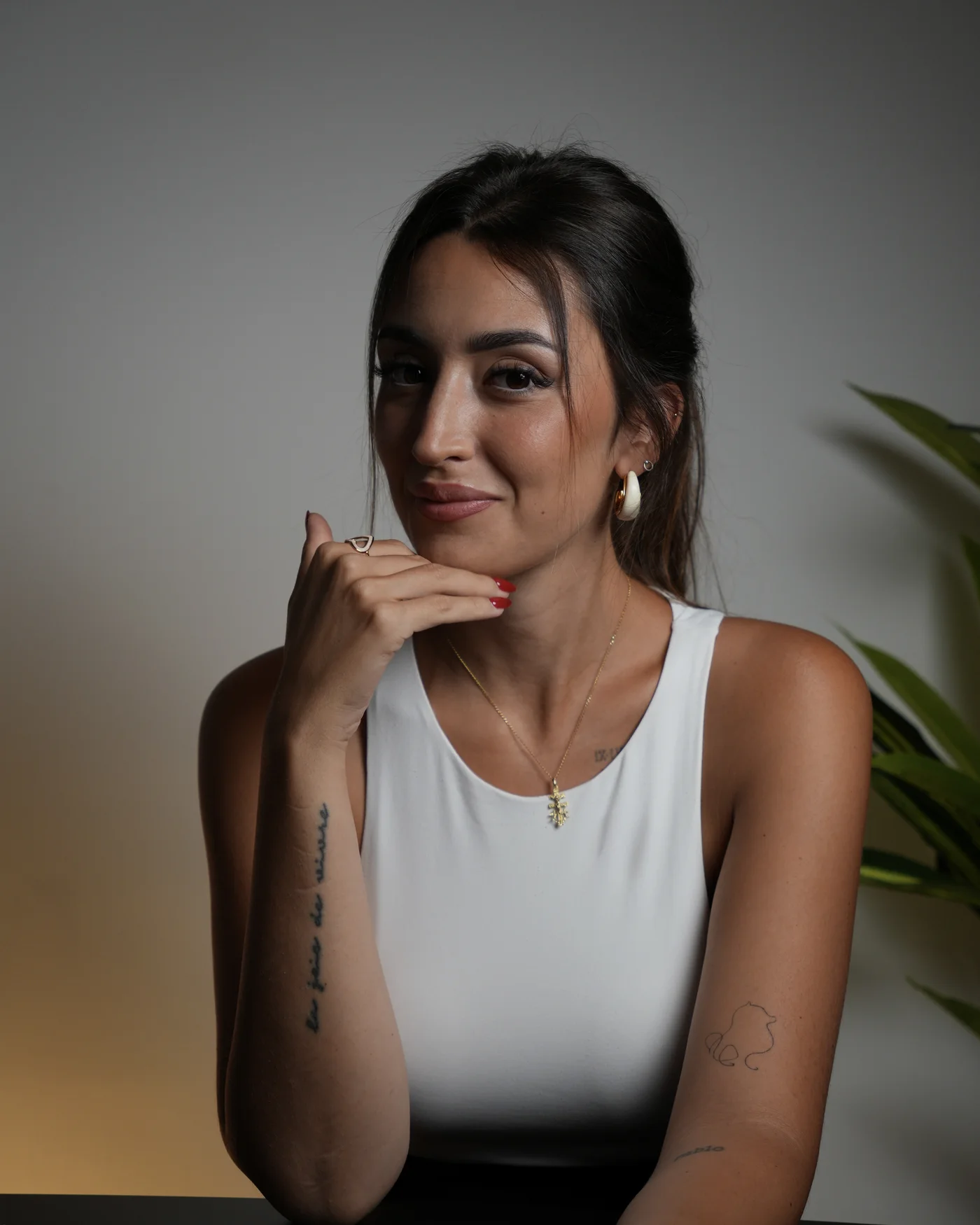 Irene Romero, especialista en micropigmentación de cejas